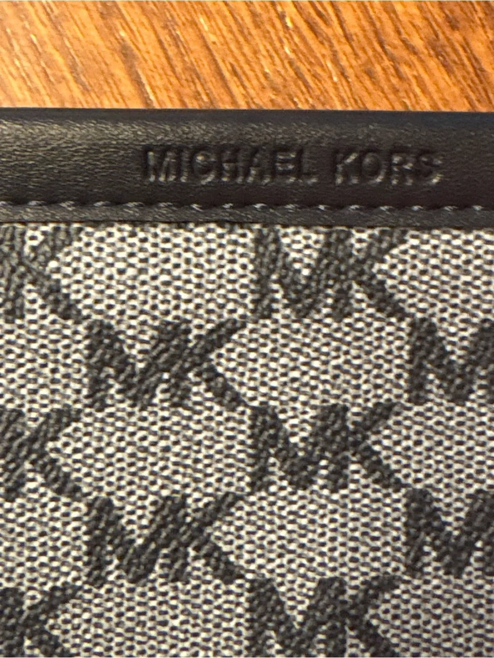This Michael Kors MK Signature Logo Belt Bag / Fanny Pack NWOT